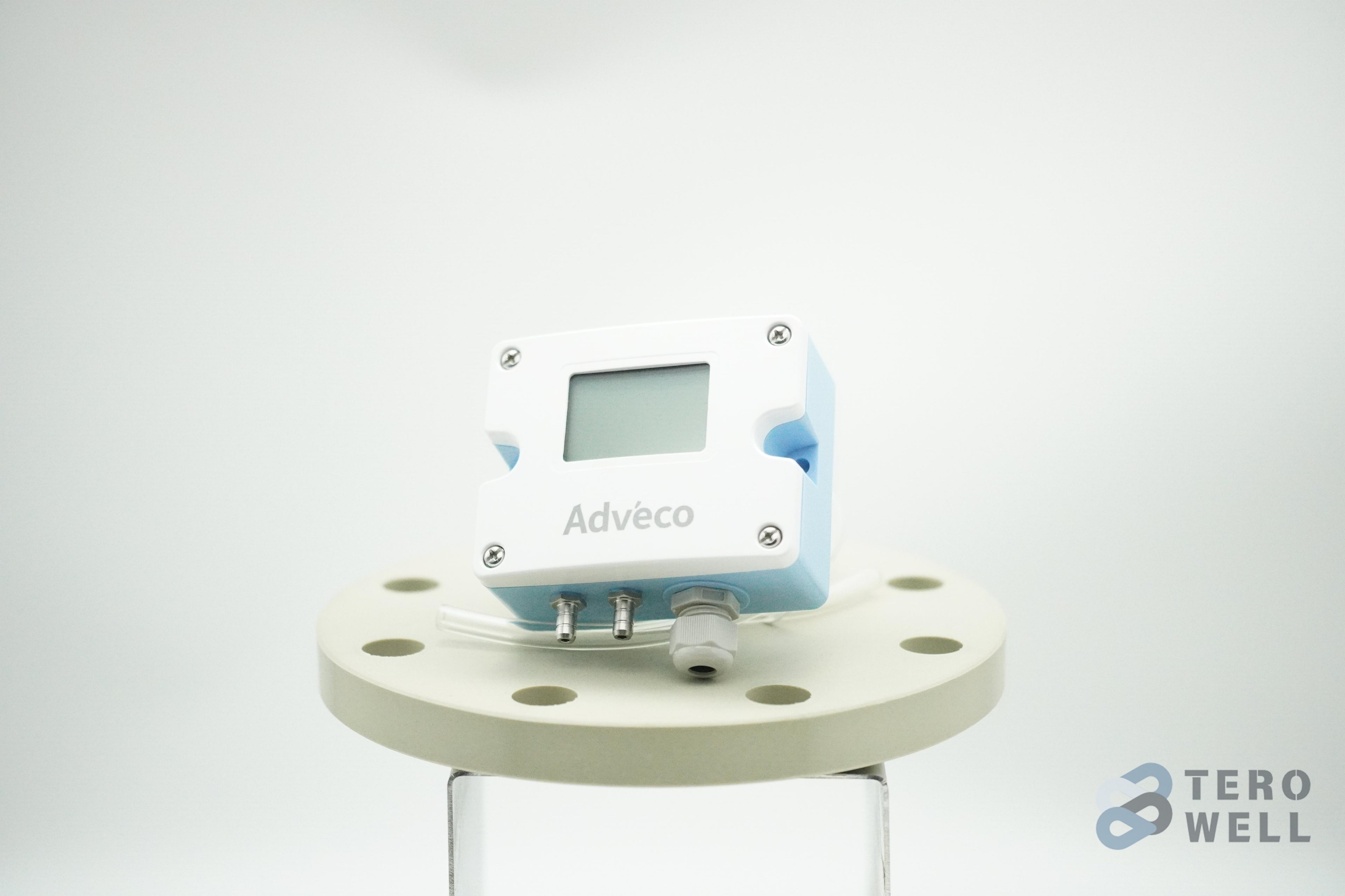 Wall-mounted micro differential pressure sensor