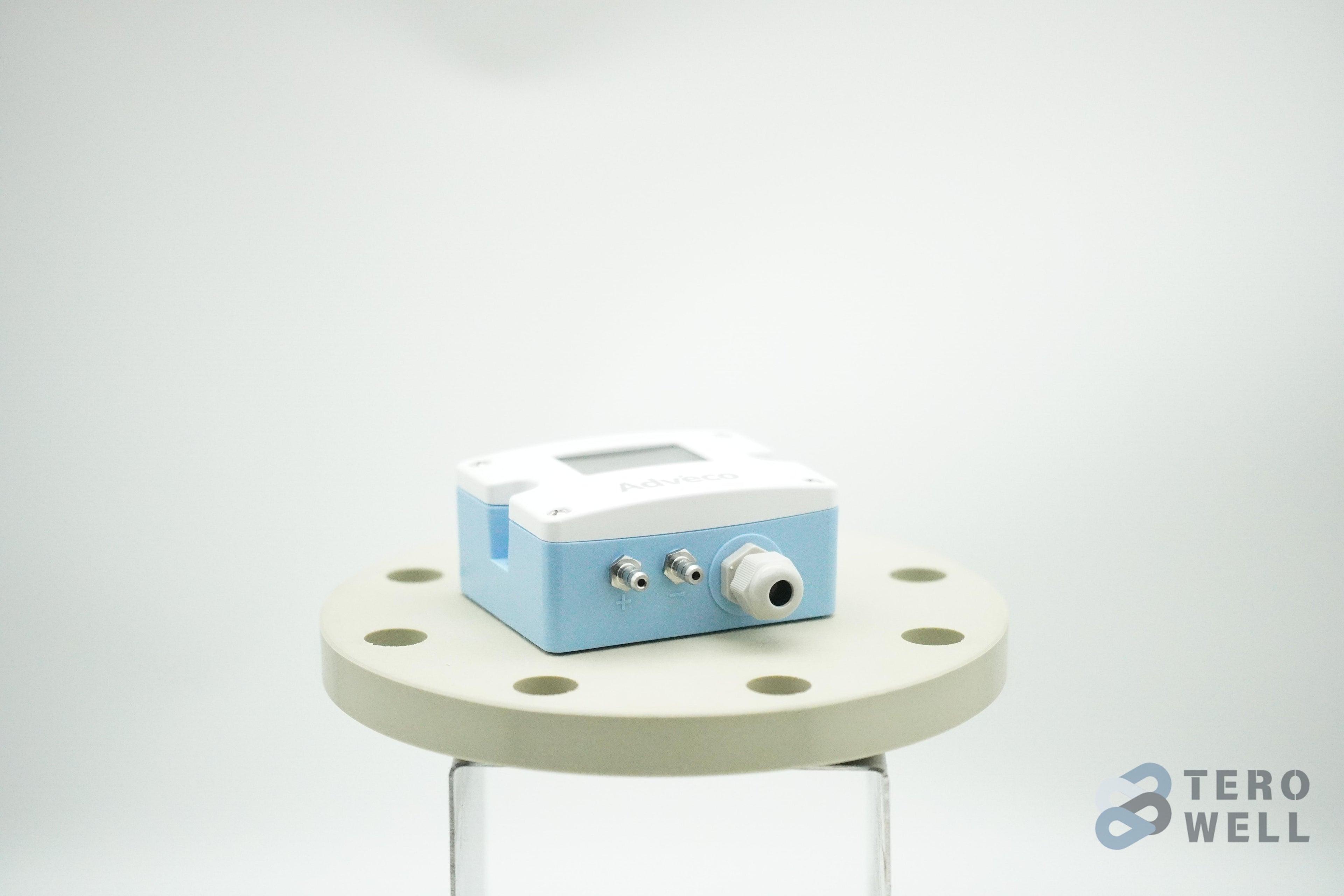 Wall-mounted micro differential pressure sensor